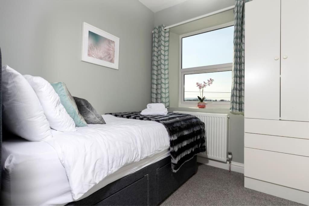 Auckland View - A Comfy & Spacious 4bed With Views Holiday home