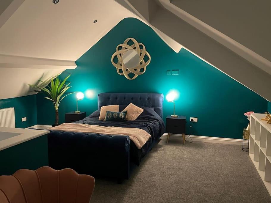 Auckland View - A Comfy & Spacious 4bed With Views Holiday home *