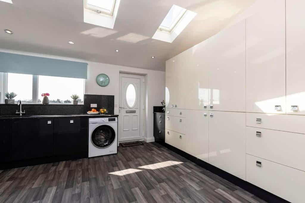 Auckland View - A Comfy & Spacious 4bed With Views *